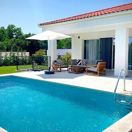 Villa Destiny Nedescina, Istrien, Kroatien ภายนอก รูปภาพ
