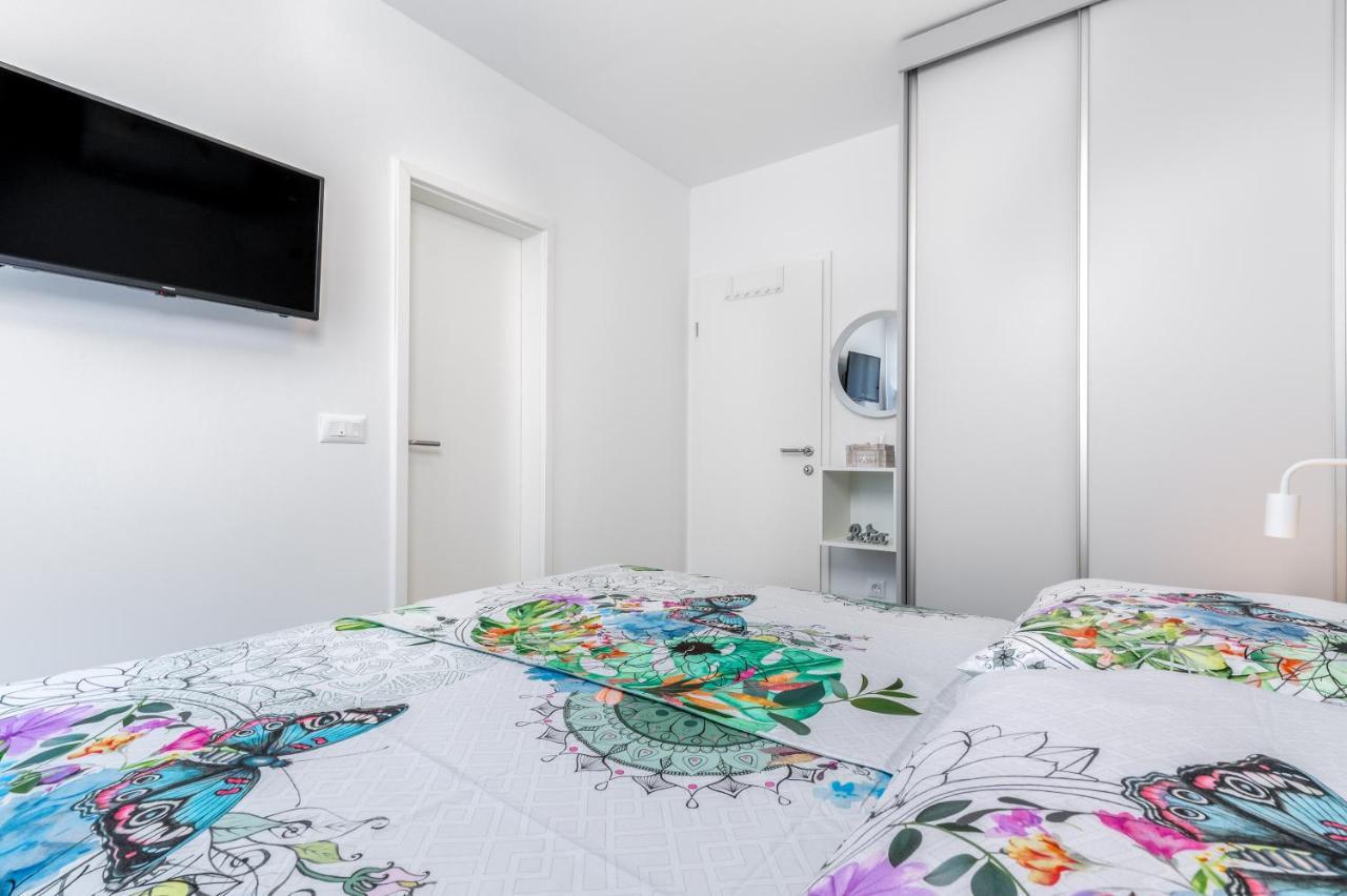 Villa Destiny Nedescina, Istrien, Kroatien ภายนอก รูปภาพ